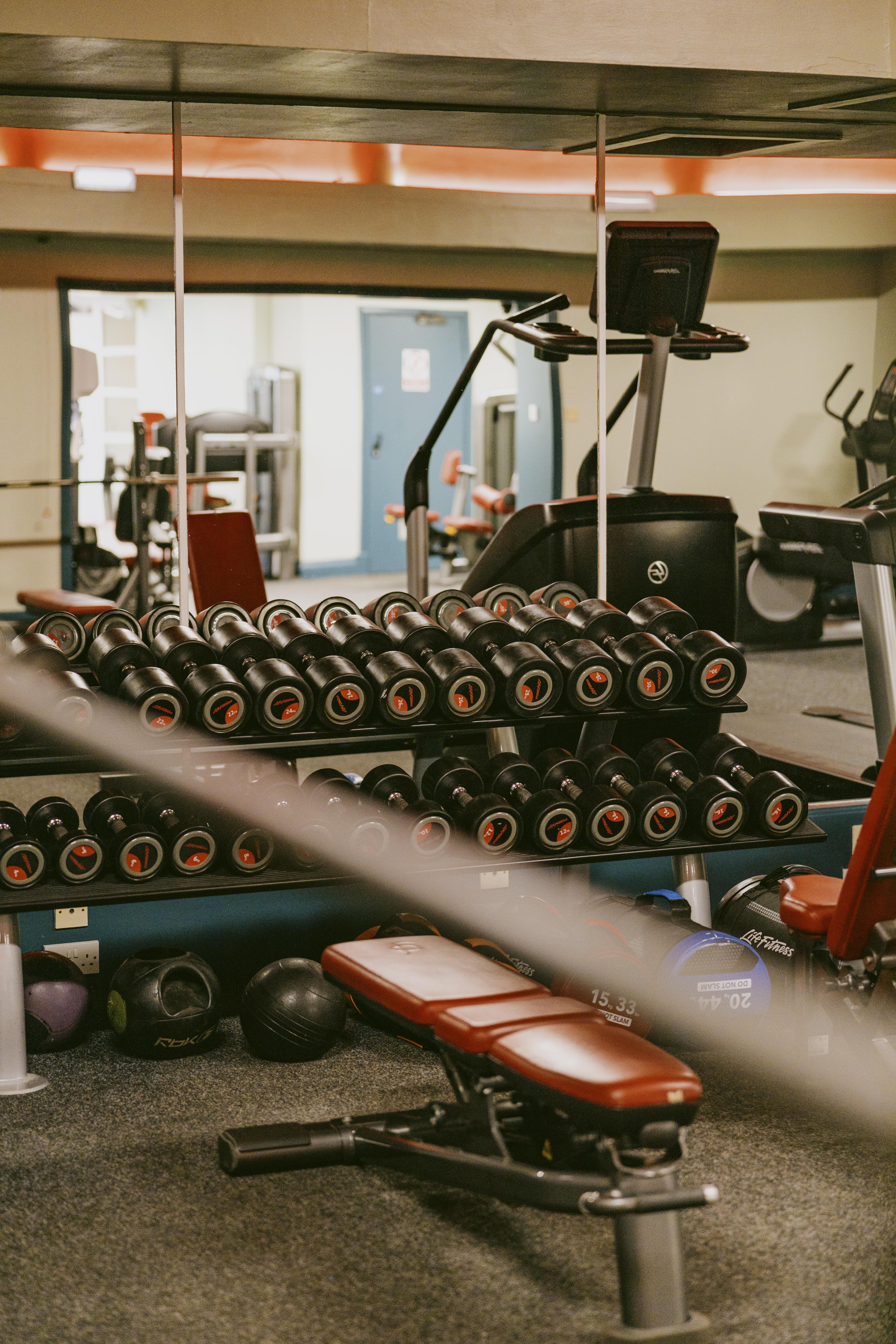 Marine Troon Hotel Luaran gambar Dumbbells in a gym